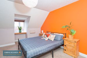 Bedroom- click for photo gallery